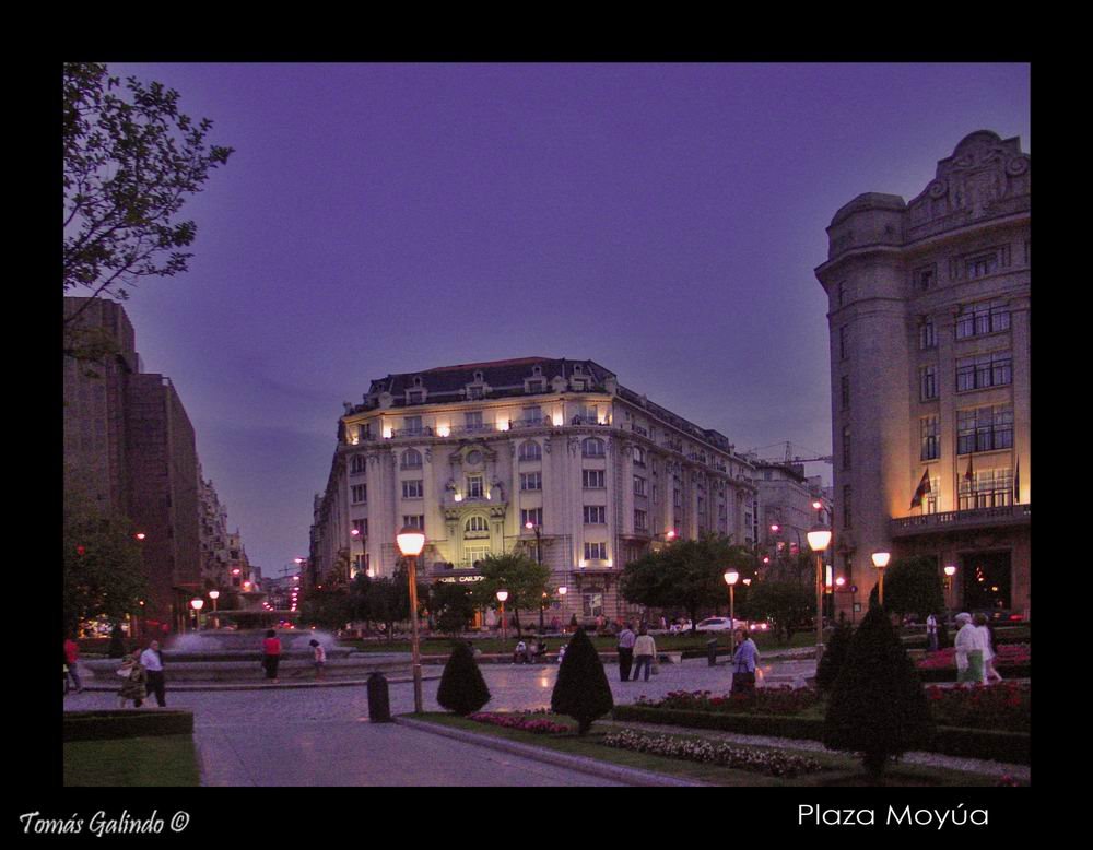 Plaza Moyúa by Tomás Galindo (Poesí…