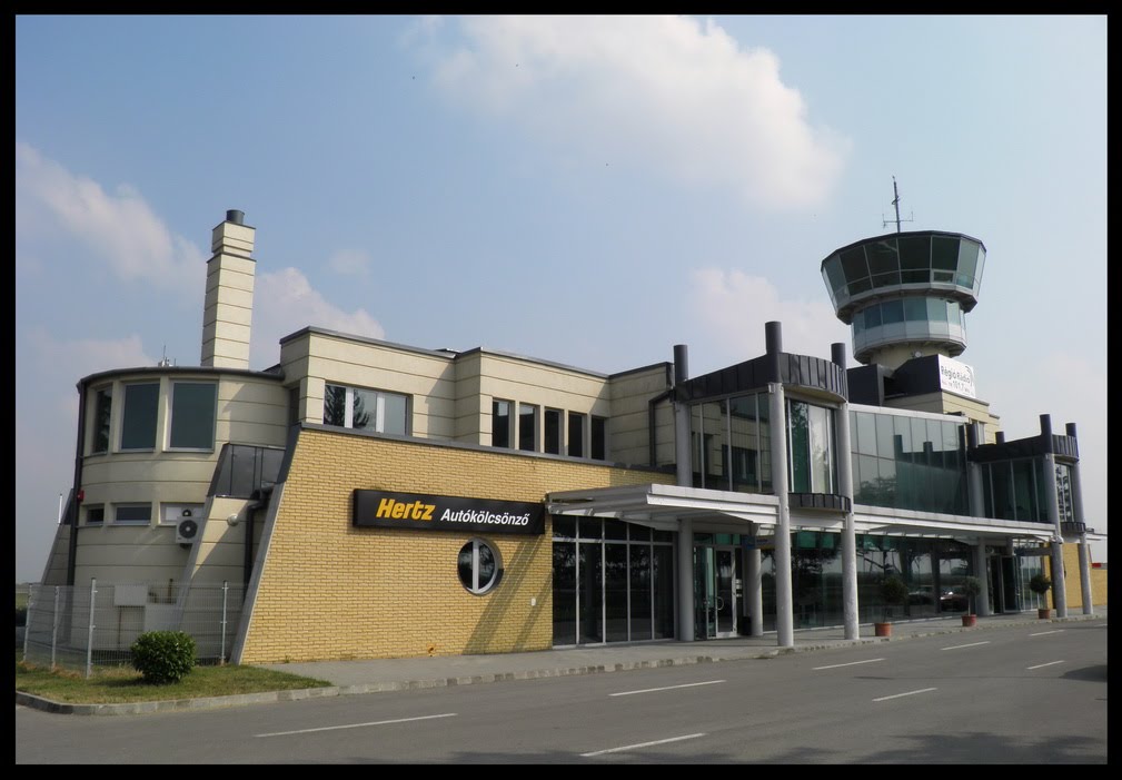 Pécs-Pogány Repülőtér / Pécs-Pogány Airport by Zoltan Molnar