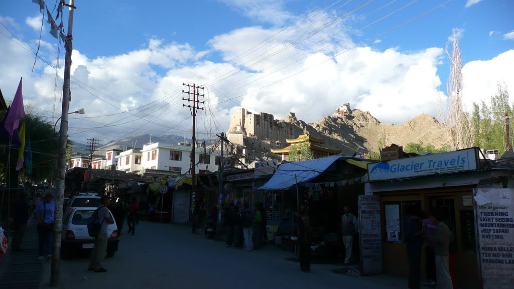 Leh (the day before the flooding 2010) by thomas k