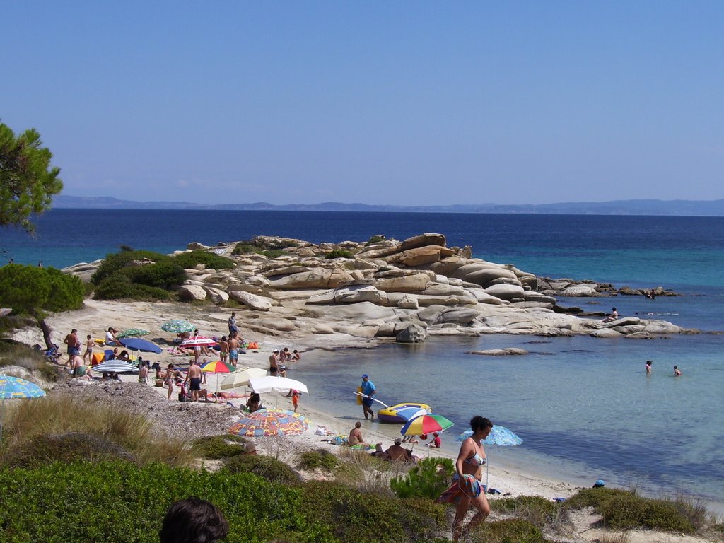 Karidi beach by Andor Borsodi