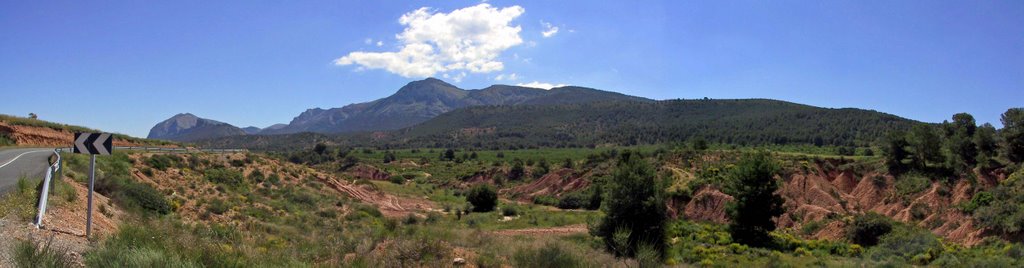 Sierra Espuña by Colin Hughes