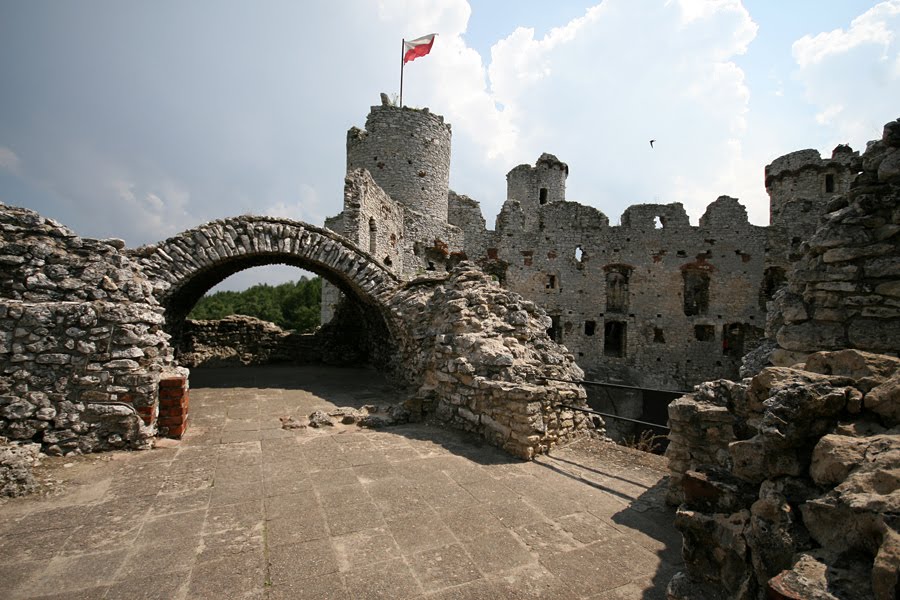 Zamek Ogrodzieniec - Jura Krakowsko-Częstochowska by Rollerskate