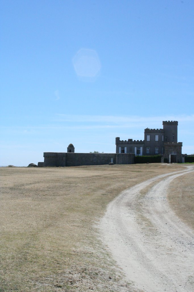 Ancien Fort de Trévignon by Benoît Guillot