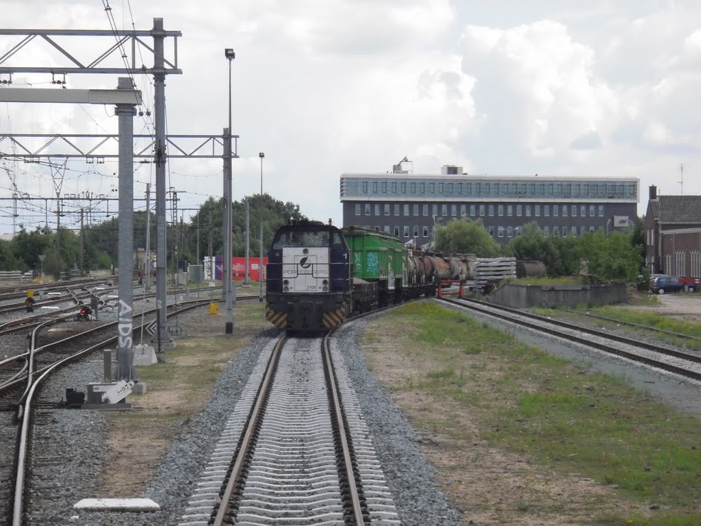 Train emplacement - Apeldoorn - 2010 by StevenL