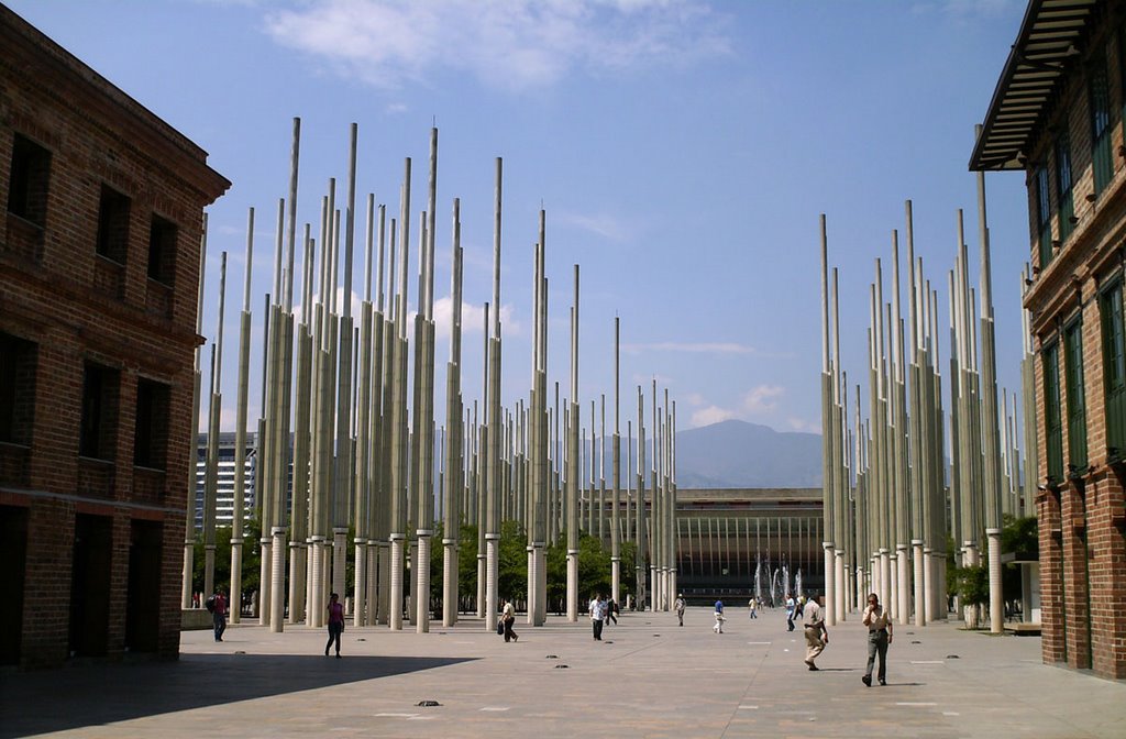 Paza de cisneros, biblioteca EPM by Juan E Parra H