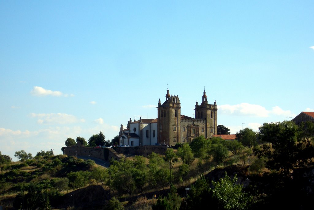 Iglesia . Miranda do Douro by Lombo