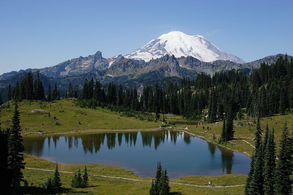 Rainier @ Tipso Lake by Kris Minnear