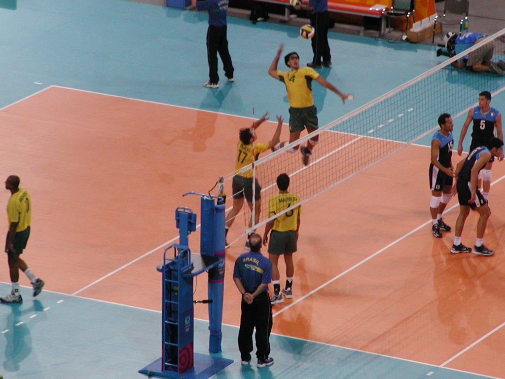 Volley ball, Brasil vs Italy, Athens 2004 by nikos skantzos