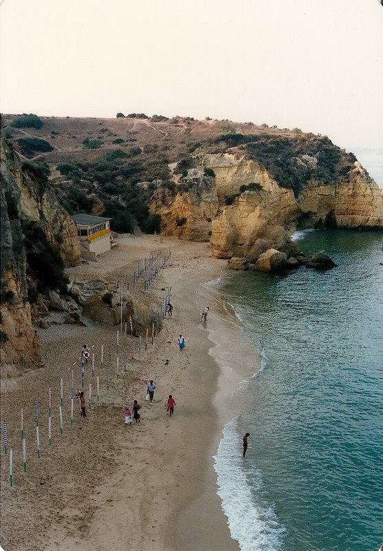 Praia da Marinha - 1989 by http://pedroalmeidafotograf.wix.com/2012