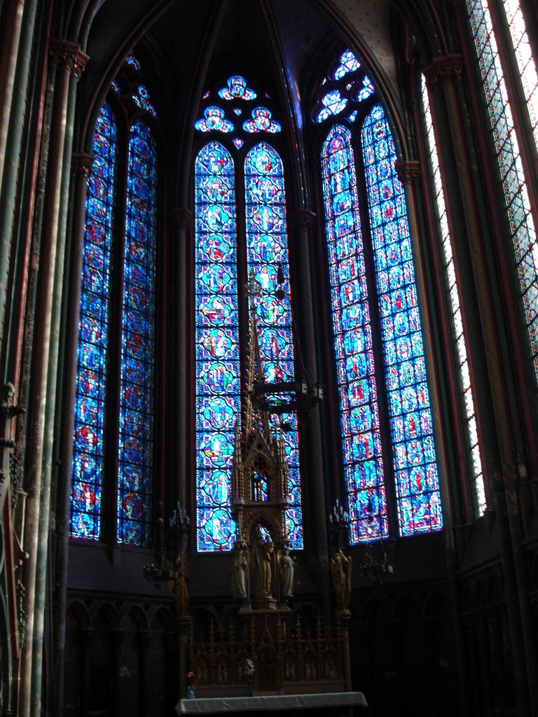 Windows in the cathredral by laolongxiang