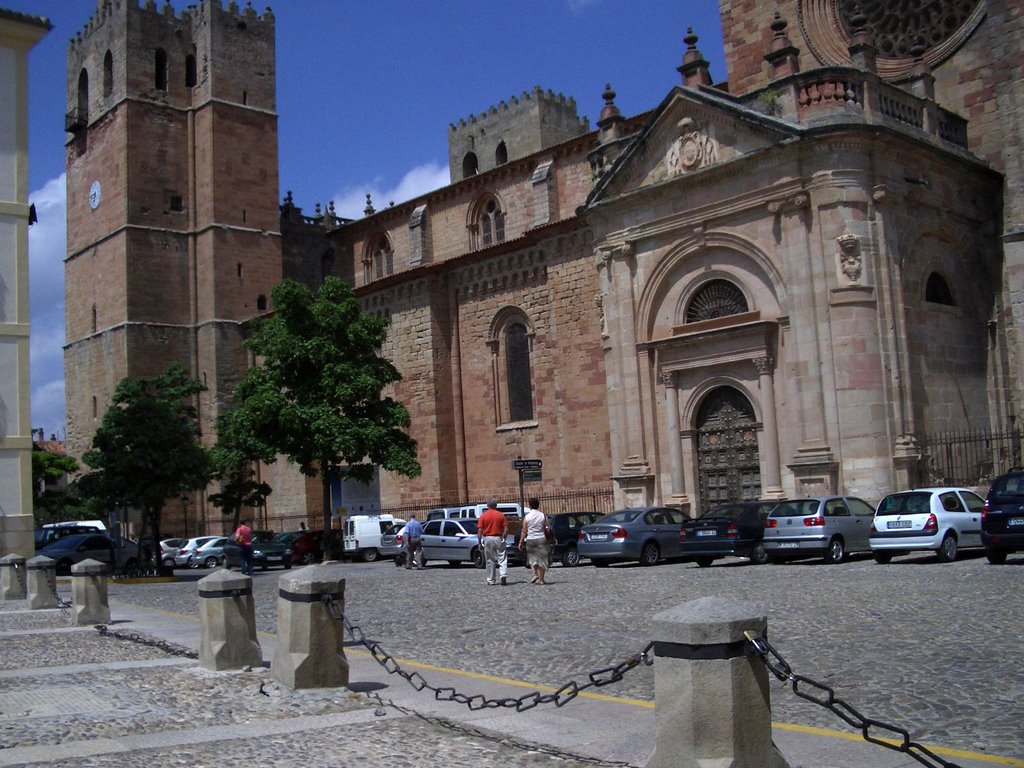 Sigüenza - Catedral by luthier xequebo