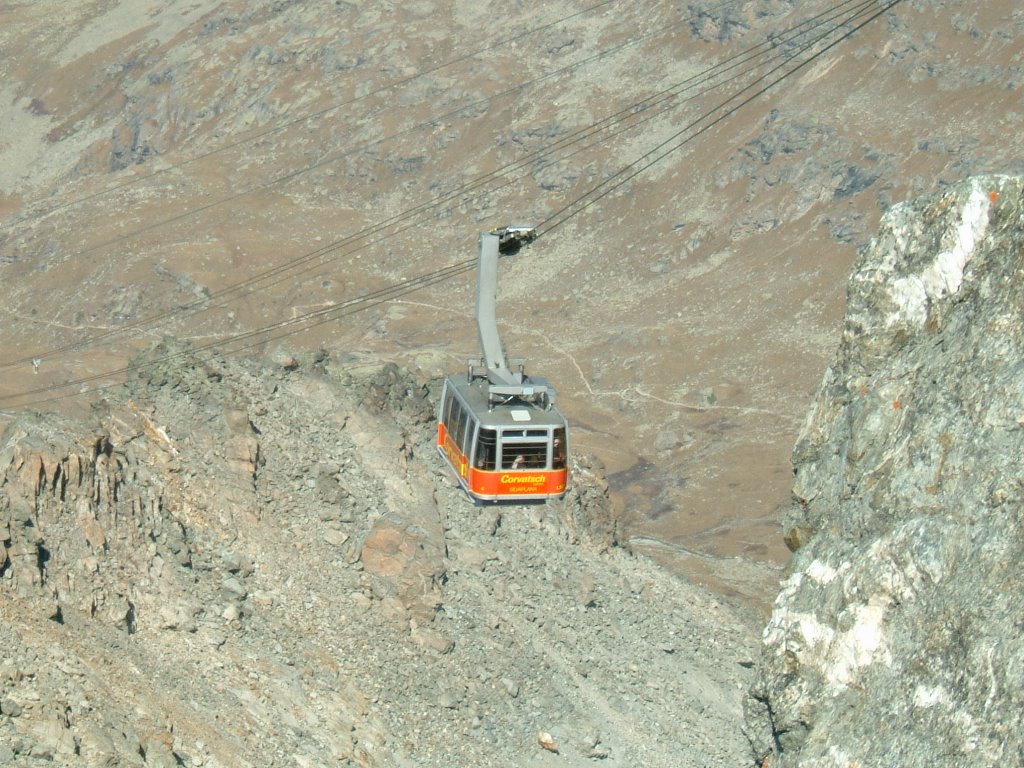 Piz Corvatsch: Goldola by StuartCannan