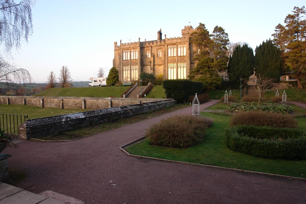 Capernwray Hall by Jürgen Berger