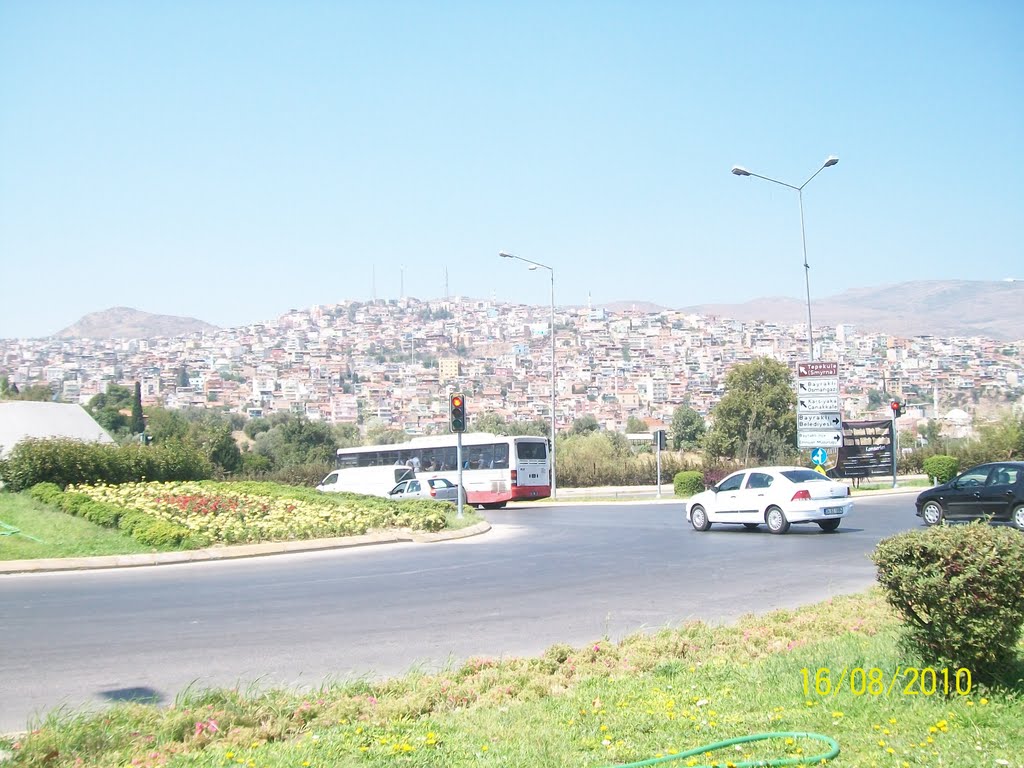 Smyrna meydanı by görkem kösehasanoğulları