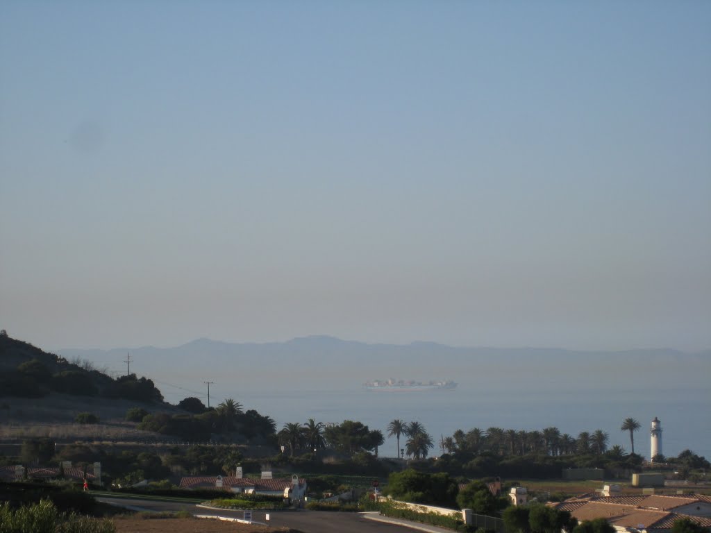 Santa Catalina Island off Rancho Palos Verdes , CA by PhoToggerBlogger