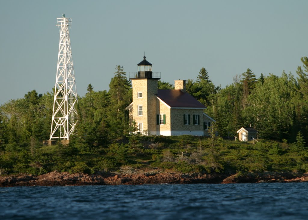 Copper Harbor Lighthouse by Kevin Leonard