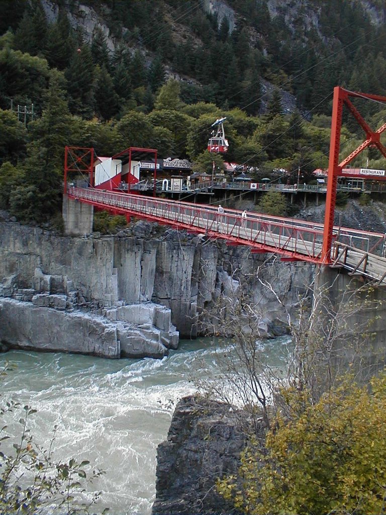 Hell's Gate Airtram by Wolfgang Schmid