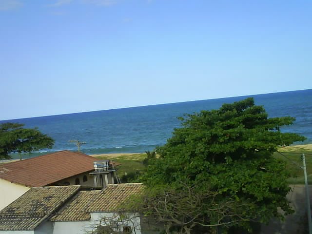 Ponta da Fruta - Praia da Baleia - local muito profundo vizitado por baleias no inverno by BRANDÂO