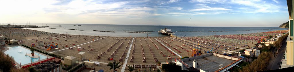 Evening on the Beach, Gabicce Mare by RudiPo