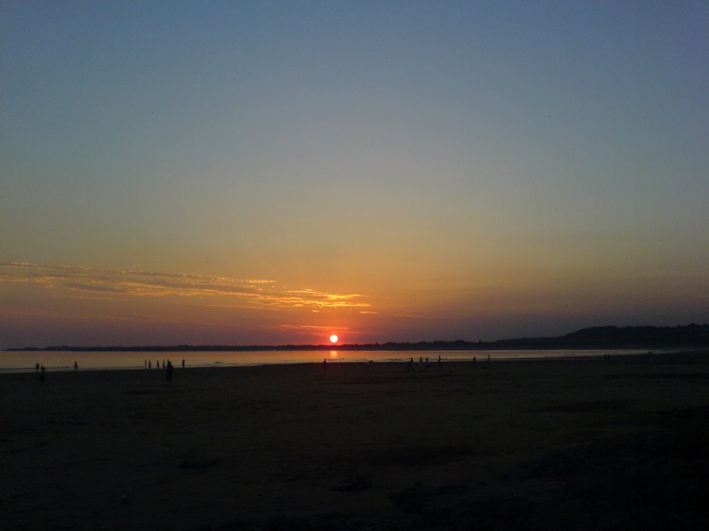 Ogmore by Sea @ Night by sarahjane