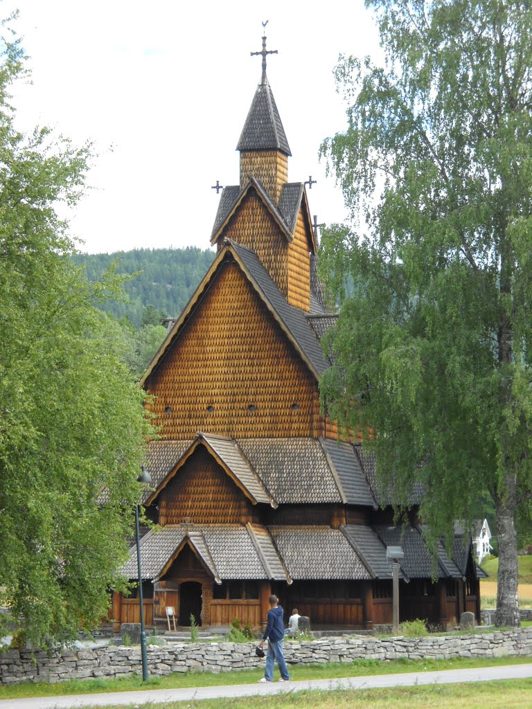 Heddal Stavkirke, chiesa di legno del 1200 by Nicchio