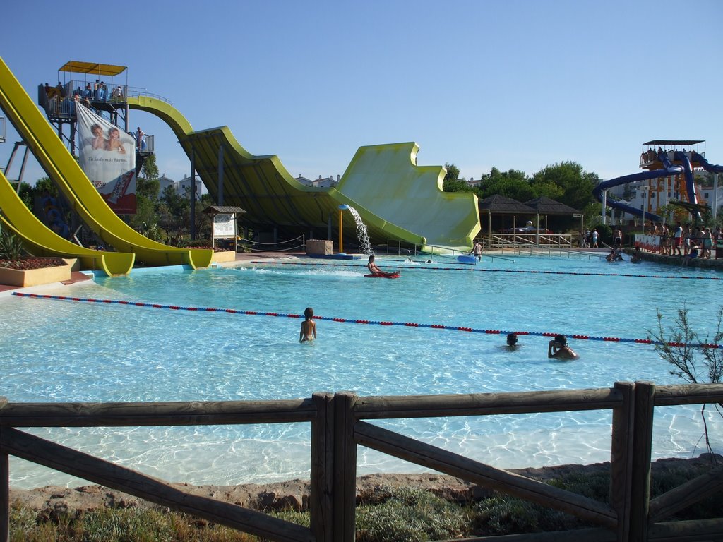 Boomerang Slide, Aquopolis by orbsearcher