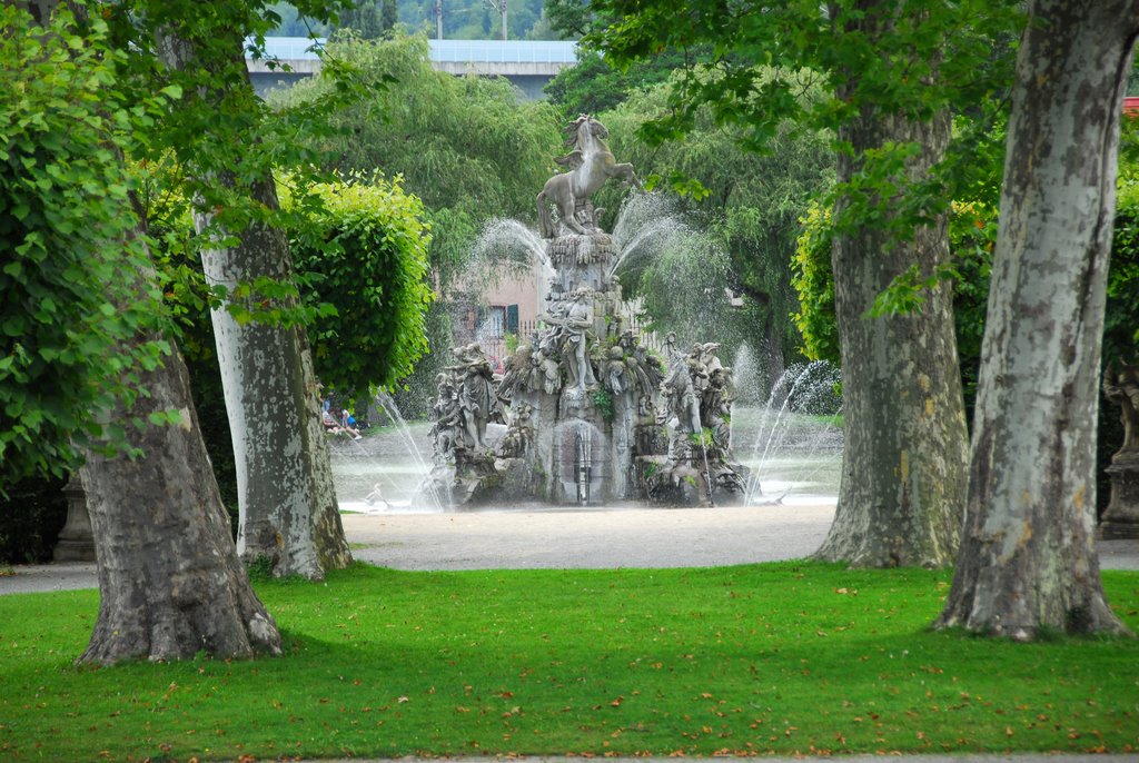 Veitshöchheim Schloßgarten Wasserspiele by Senkbeil