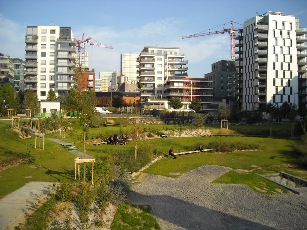 Jardin Abbé Pierre, Paris by DjiBee