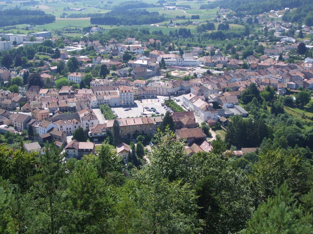 Bruyères (88600) : Vue sur le centre ville by Nidoo