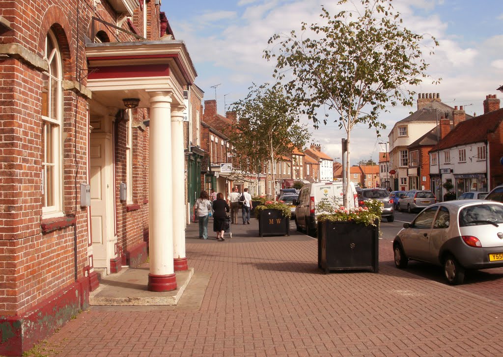 Beverley Road Market Weighton 2010 by dickiepip