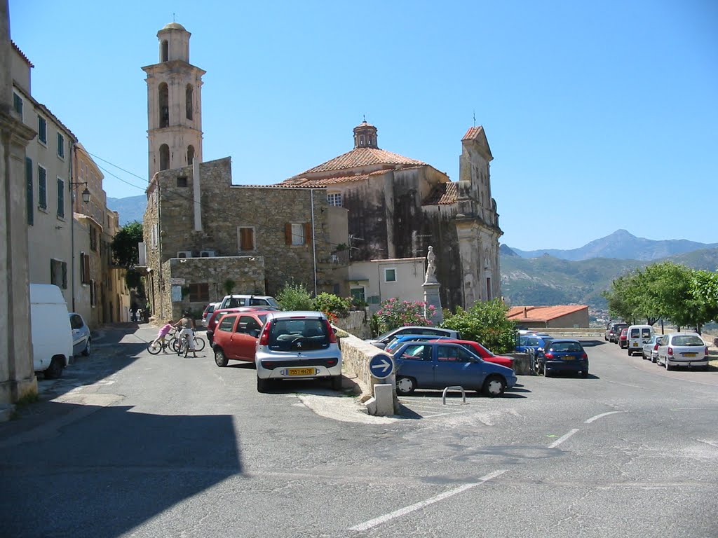 Montemagigore centre du village by Daniel Gradel