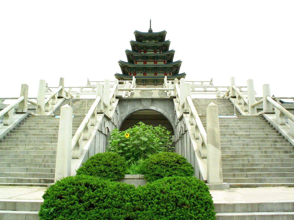 National Folk Museum of Korea - Gyeongbokgung Palace by epmi