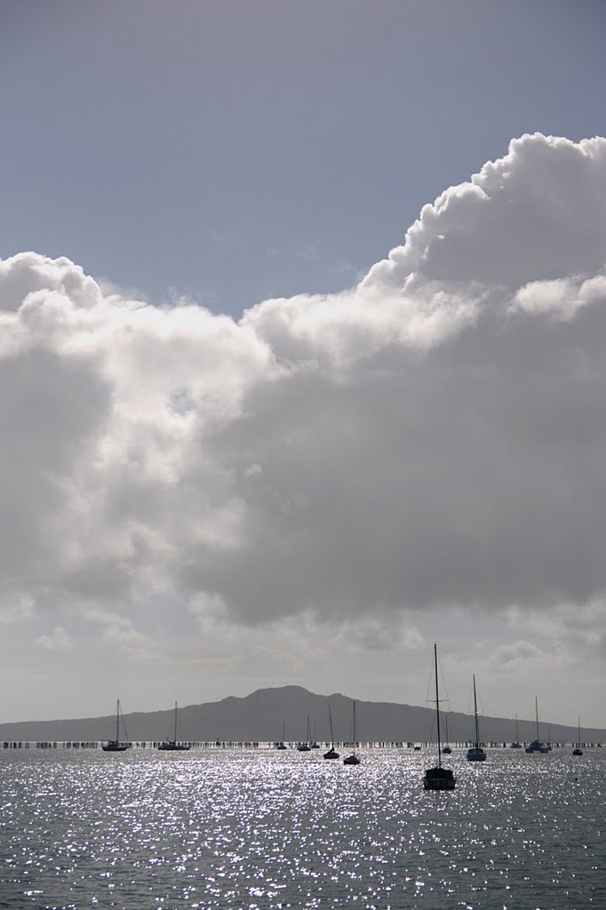 Rangitoto Island by hidehish