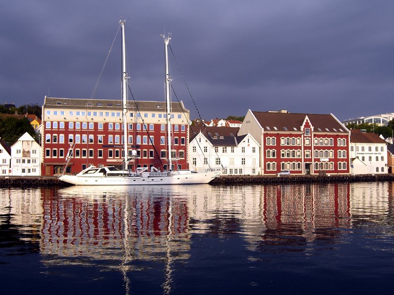 Beautifull sailboat at Stavanger by bester95