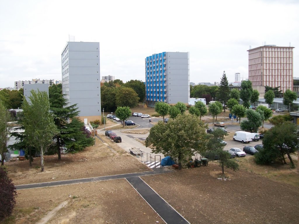 Nanterre Université by dino_974