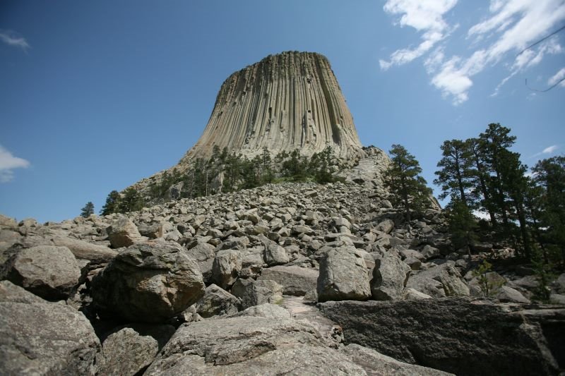 Devils Tower National Monument by www.scenicphotograph…