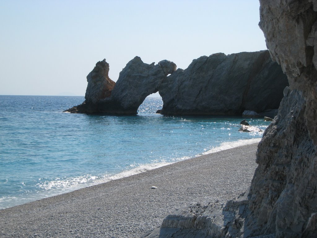 Lalaria Beach, Skiathos by blaunarwal