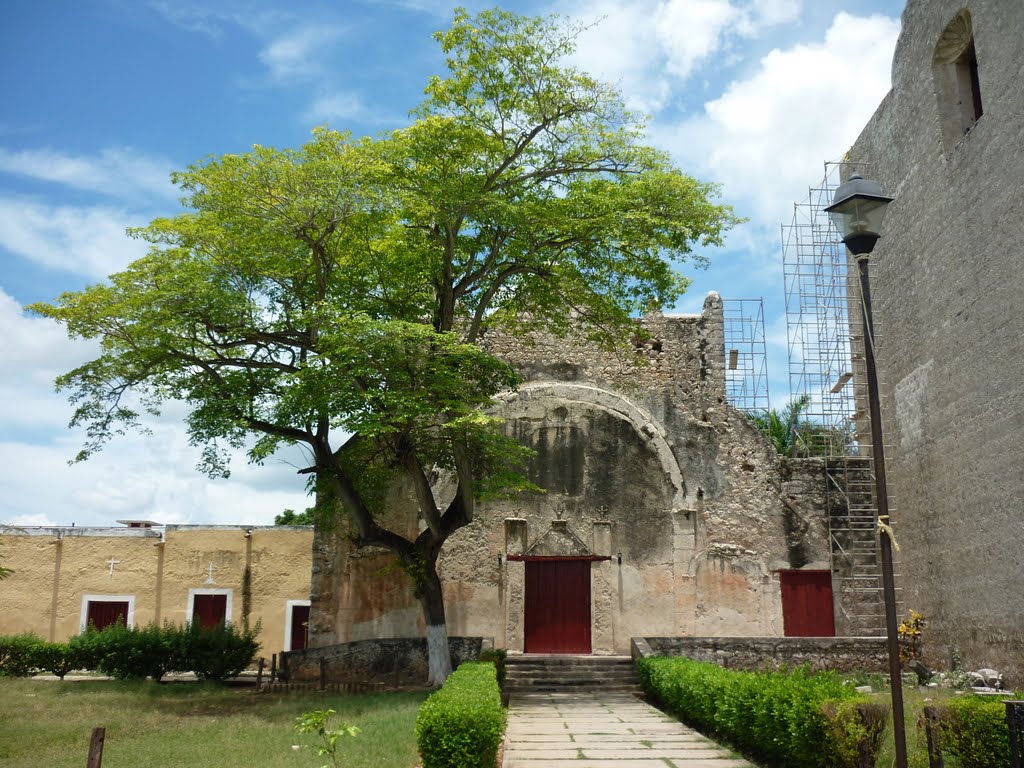 Antigua Capilla De Umán by Harry Alberto Moreno Torres