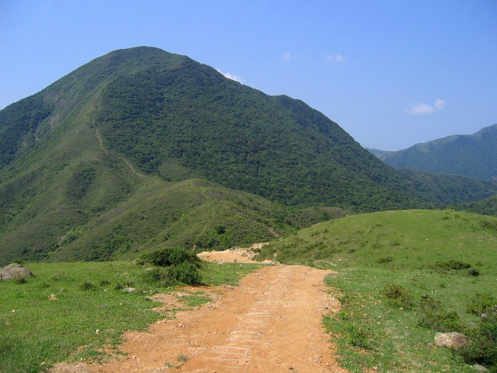 Hong Kong Hills 061 - View of Dai Mun Shan from Nam She Au 蚺蛇凹遠眺大蚊山 by HK-Hiker