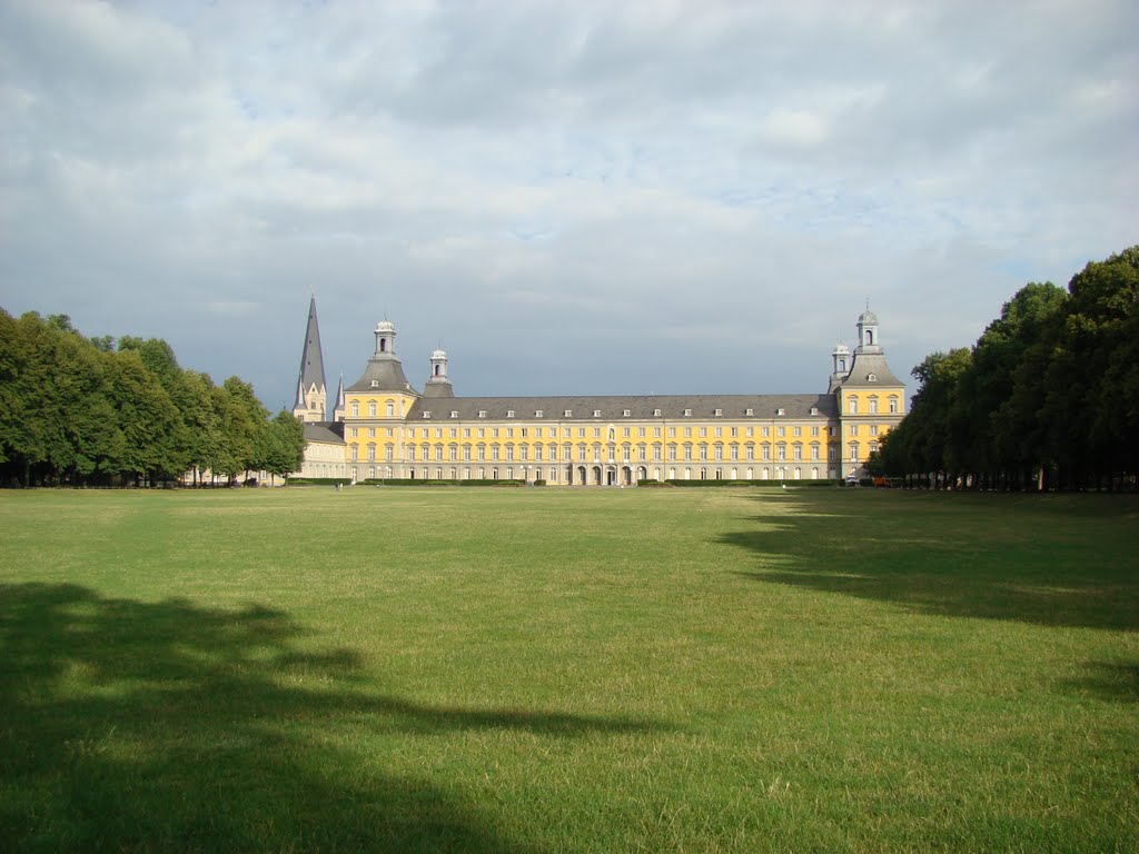 Bonn ( Kurfürstliches Schloss Bonn ) August 2010 by DortmundWestfalica