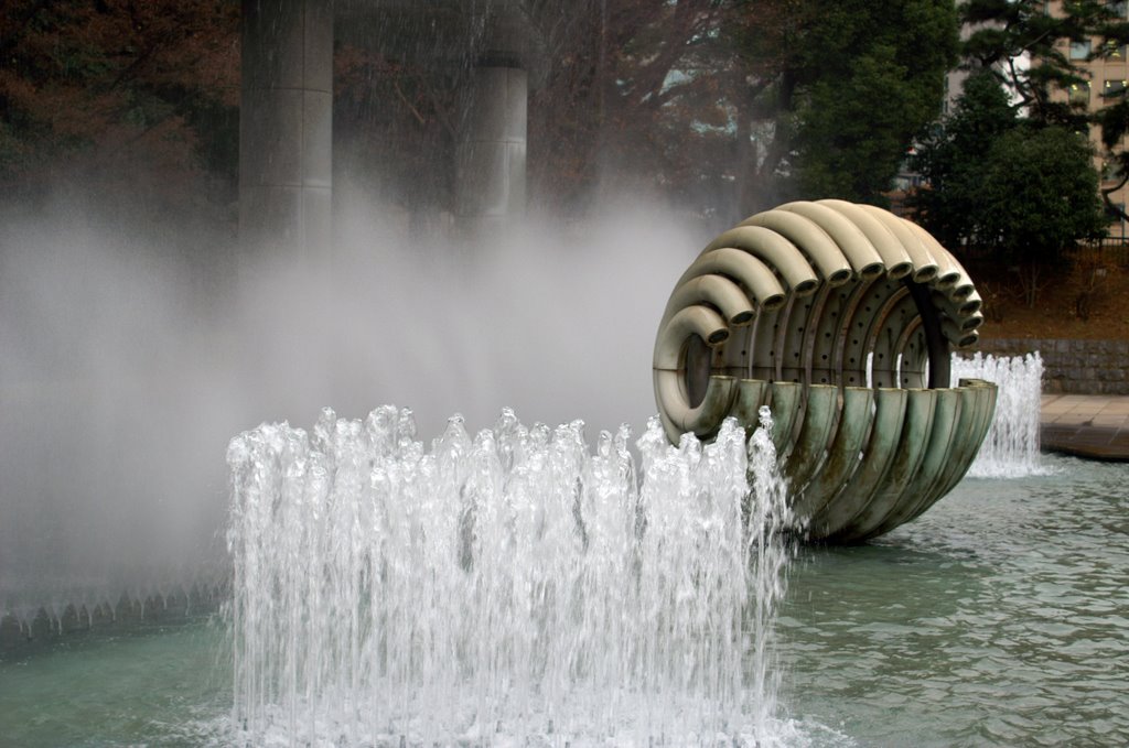 Fountain by Jasja van Leeuwen