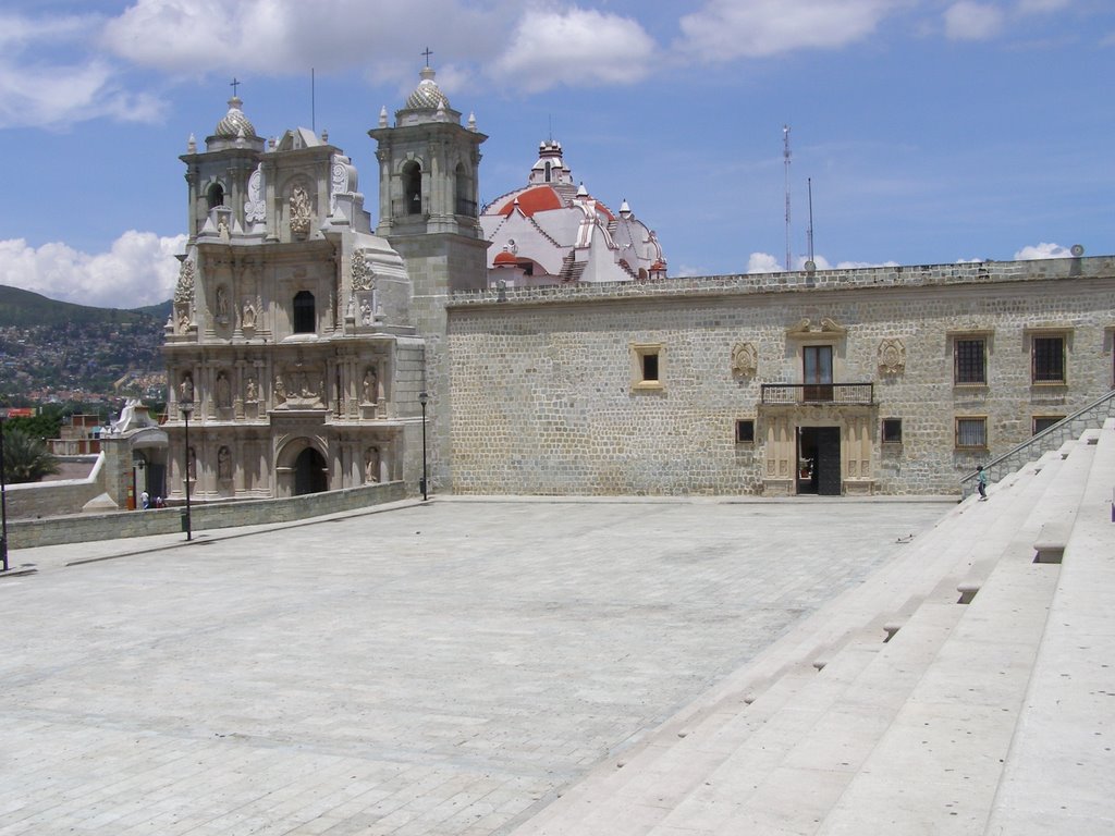 Plaza de la danza by nictopher