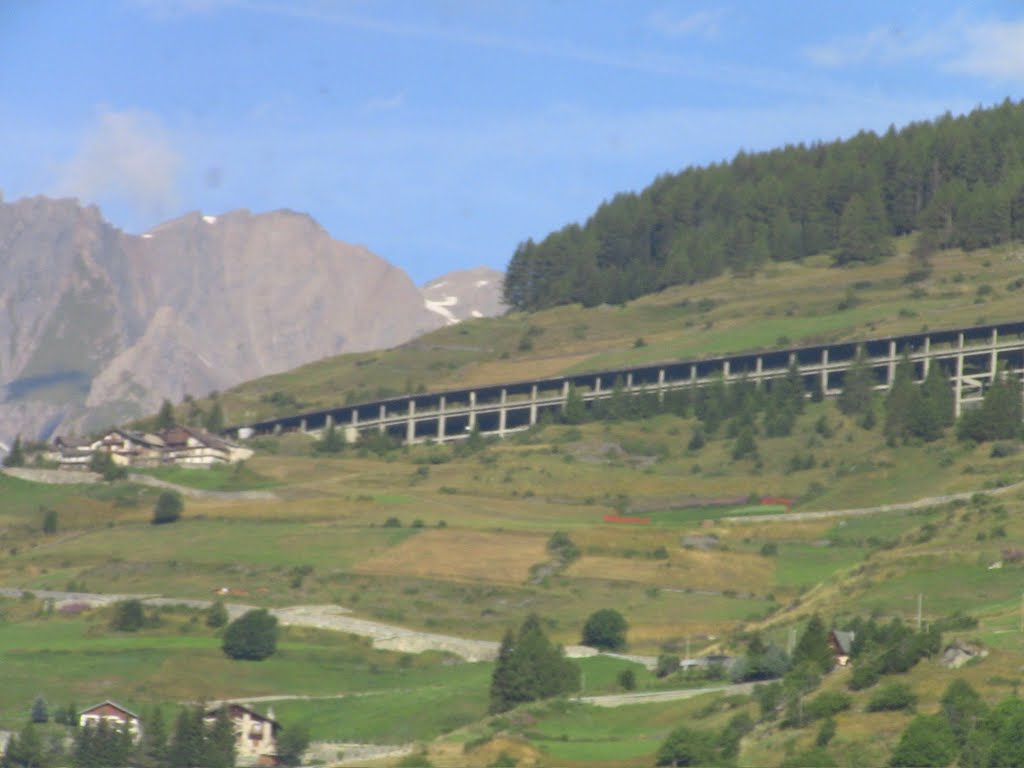 Saint Rhémy - Viadotto coperto che porta al tunnel del Gran San Bernardo. by Antonio Angelo CARIA