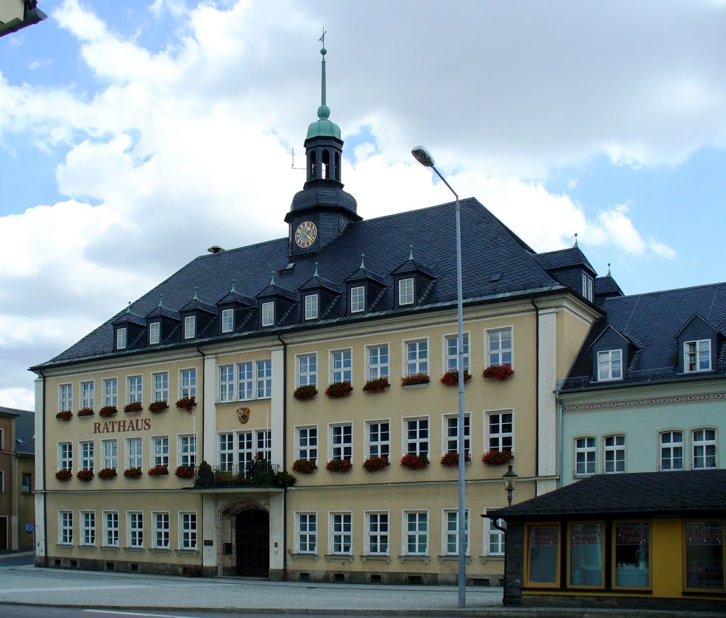 Ehrenfriedersdorf - Rathaus am Markt by Thomas Eichler