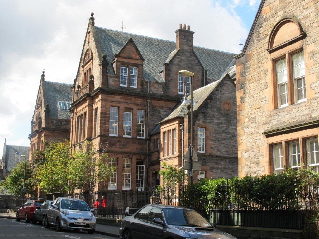 Bruntsfield Primary School by grandessential