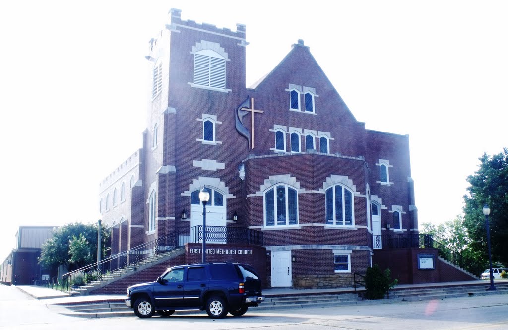 Ozark Methodist Church by clklock