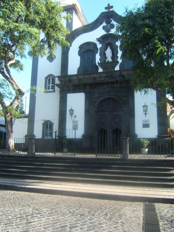 Funchal - Igreja de Santa Maria Maior by Gonçalo Laureano