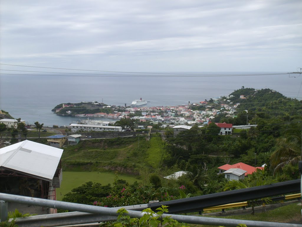 VISTA DEL BARCO DESDE EL FUERTE by MparraU