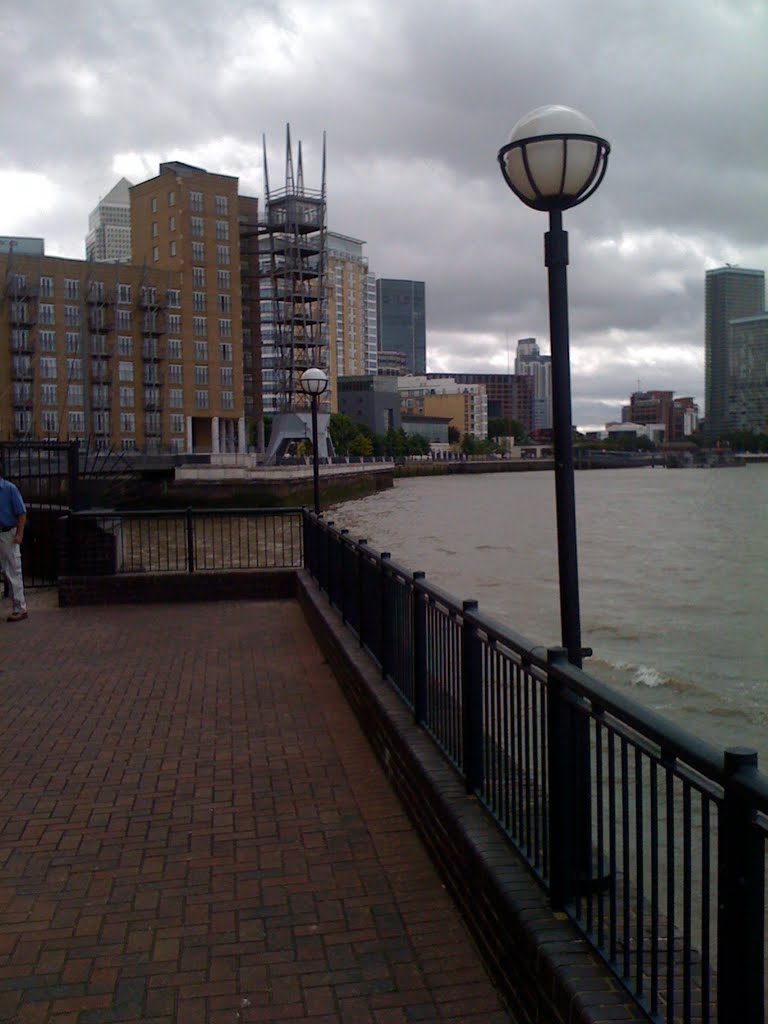 Thames Walk by king_r