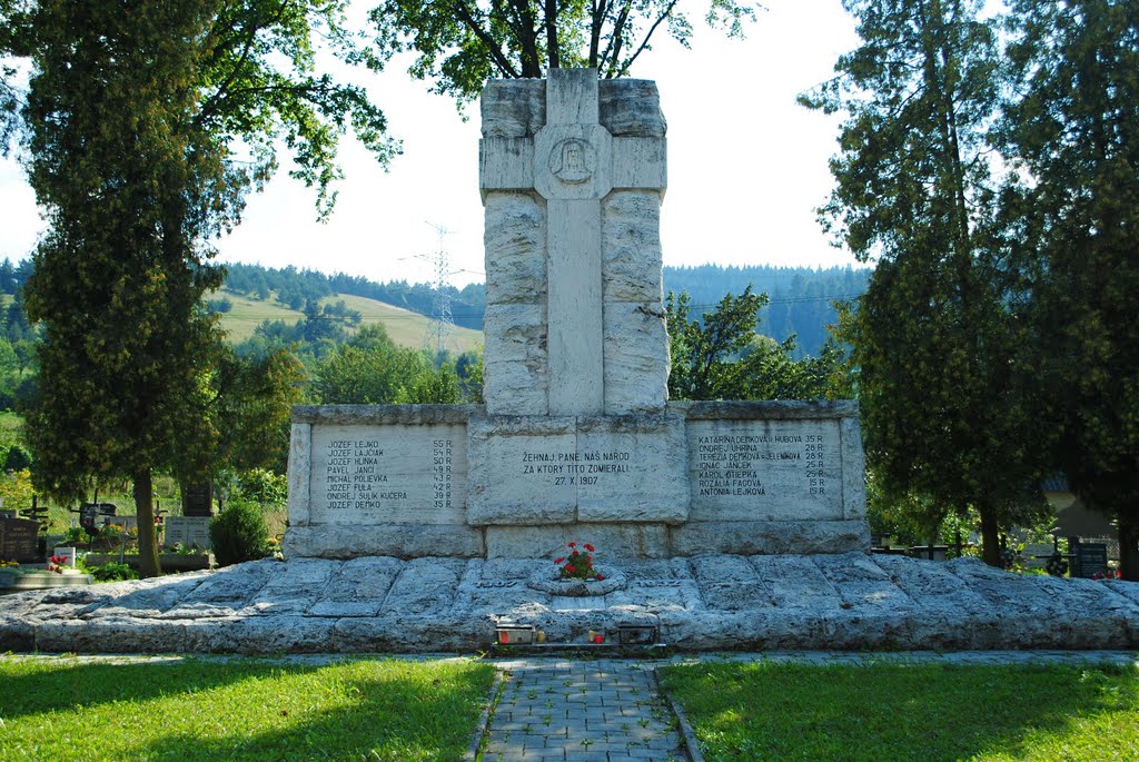 Pomník obetiam Černovskej masakry by © Ľudo T. II.